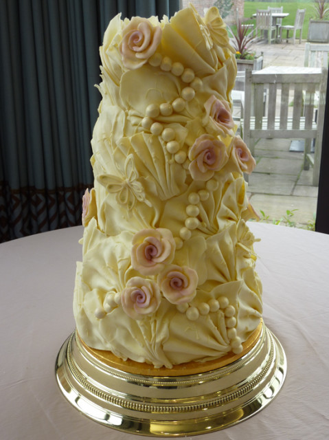 White Chocolate Wedding Cake
 Vintage White Chocolate Wedding Cake