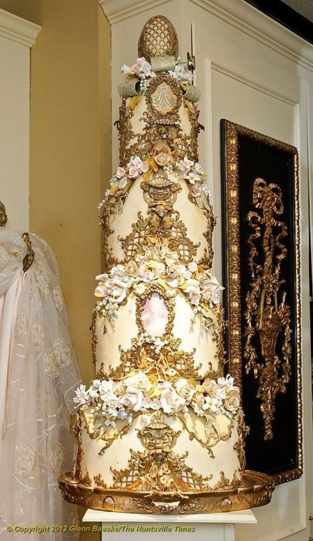 White Gold Wedding Cakes
 White And Gold White And Gold Wedding Cake