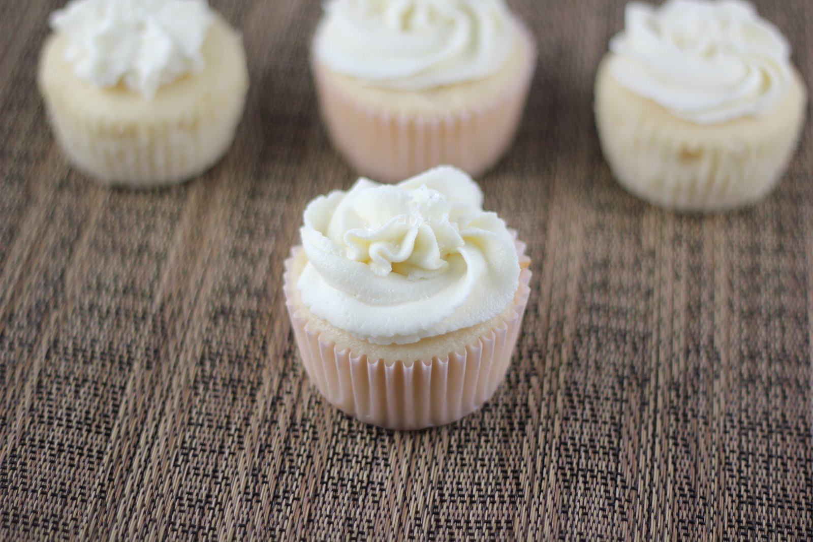 White Wedding Cake Cupcakes
 White Wedding Cake Cupcakes A Zesty Bite