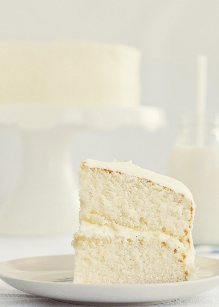 White Wedding Cake Recipe From Scratch
 life and decoration WHITE CAKE