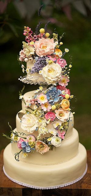 Wildflower Wedding Cakes
 Best 25 Wildflower cake ideas only on Pinterest