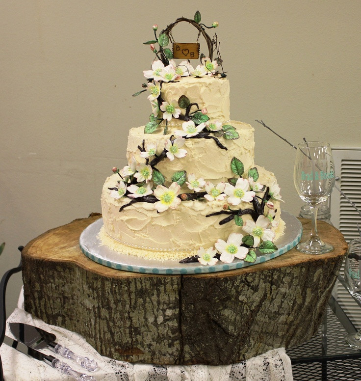Woodsy Wedding Cakes
 Rustic and woodsy wedding cake with custom grapevine