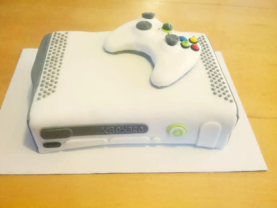 Xbox Wedding Cakes
 Xbox Cake cake by Wendy CakesDecor