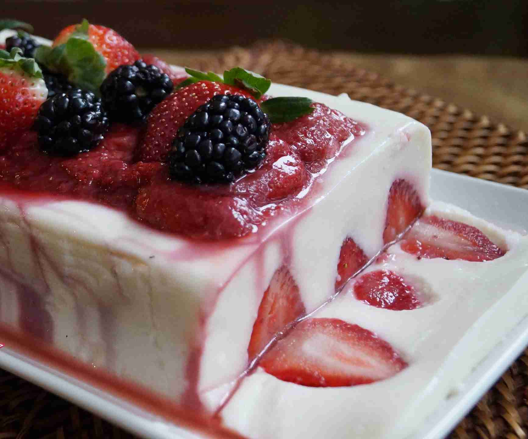 Yogurt Dessert Recipes Healthy
 Yogurt Jello with Strawberry Jelly Healthy Sweets