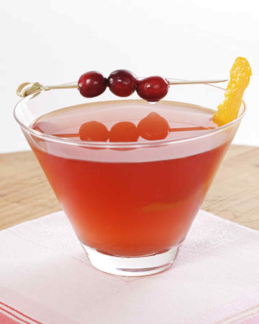 Alcoholic Thanksgiving Drinks
 Thanksgiving Cocktail and Drink Recipes