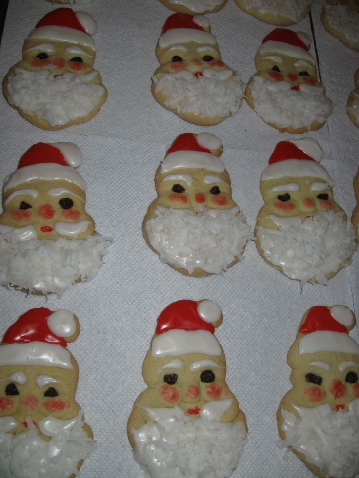 Aunt Sally'S Christmas Cookies
 Aunt Chick s santa cookies Christmas Pinterest