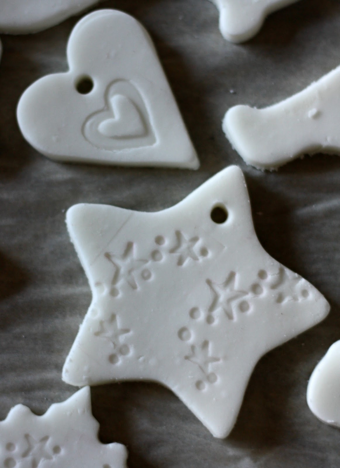 Baking Christmas Ornaments
 Everyday Helps for Everyday People Cornstarch Christmas