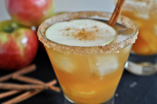 Best Thanksgiving Drinks
 10 Cocktails to Serve at Your Fall Wedding