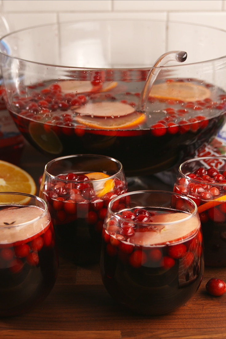Best Thanksgiving Drinks
 30 Best Thanksgiving Cocktails Easy Recipes for