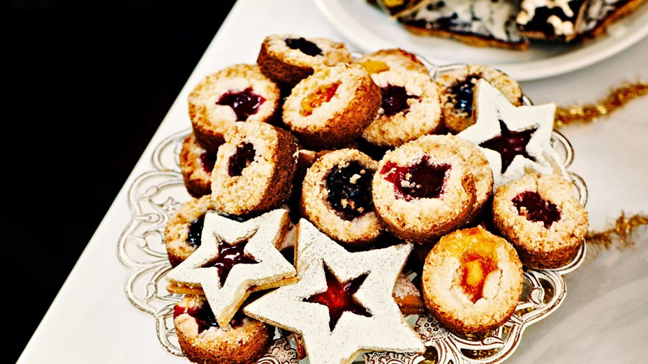Bon Appetit Christmas Cookies
 25 Days of Cookies for Your Holiday Baking Day 19 Linzer