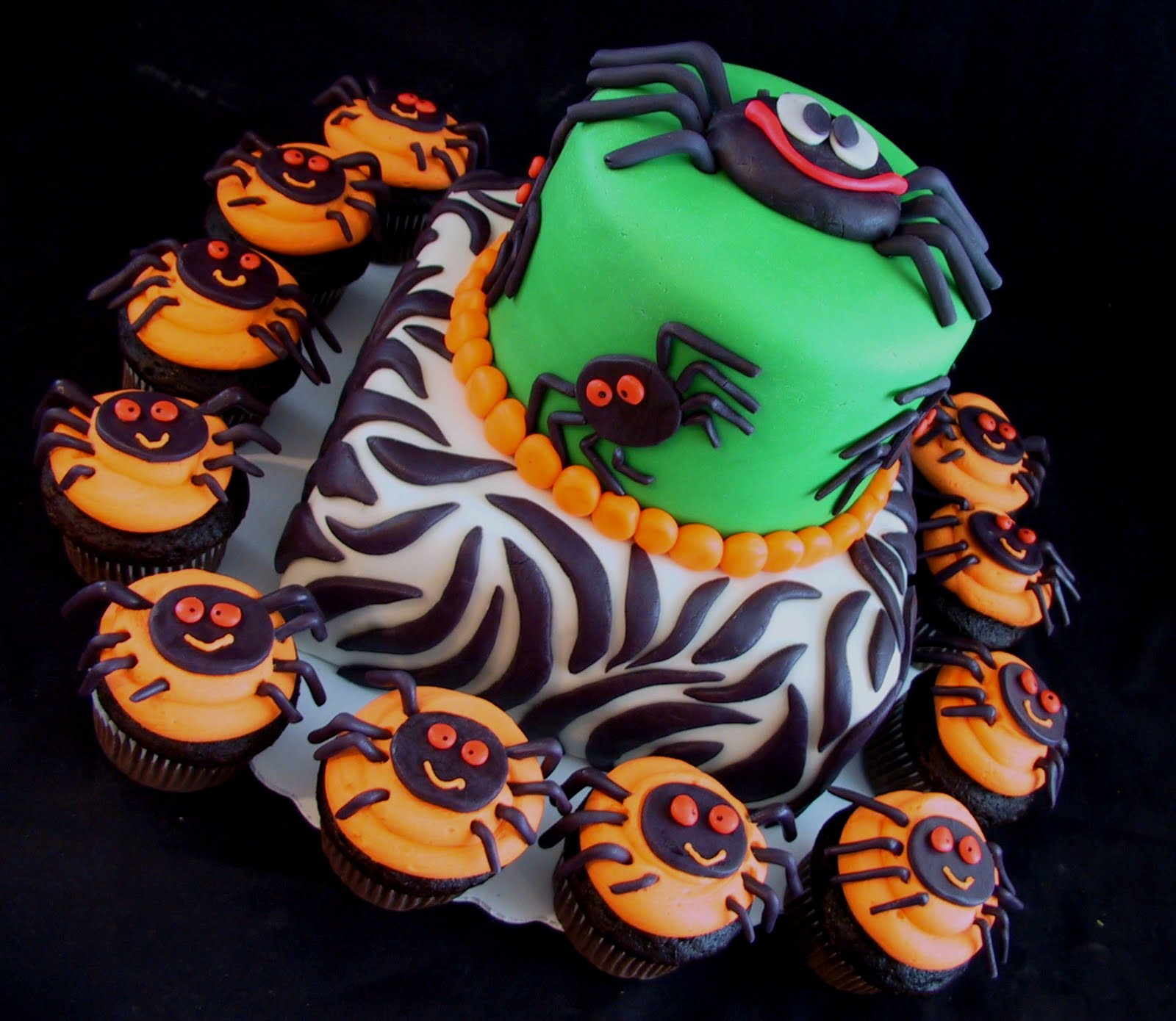 Cakes For Halloween
 Birthday Cake Center Halloween Birthday Cakes 2011