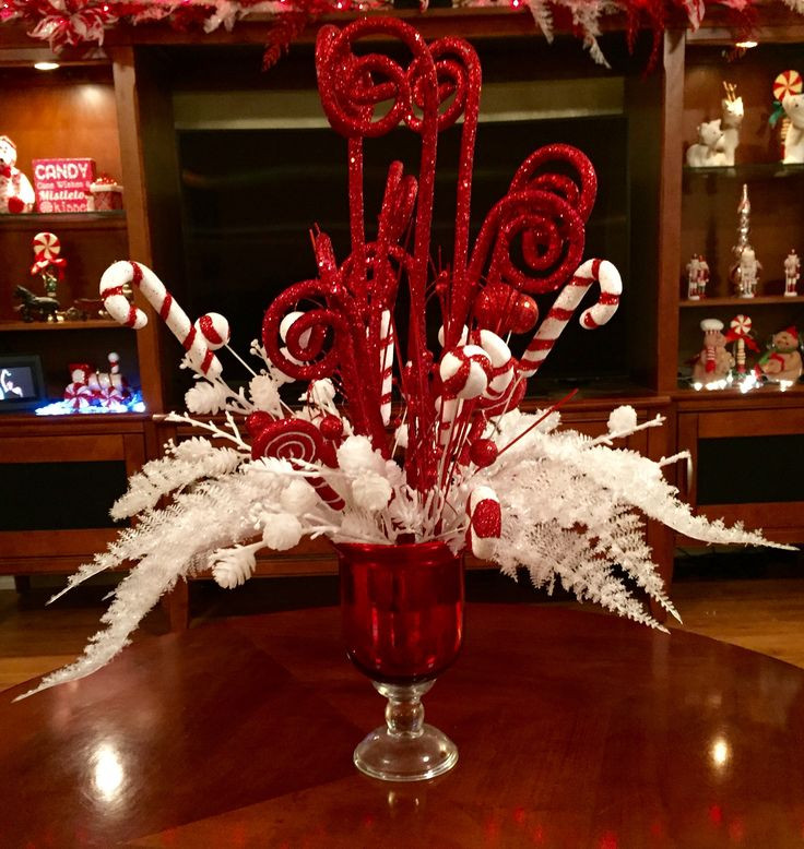 Candy Cane Centerpieces For Christmas
 88 best images about Candy Cane Christmas on Pinterest