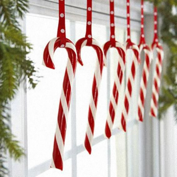 Candy Cane Ideas For Christmas
 25 Fun Candy Cane Christmas Décor Ideas For Your Home