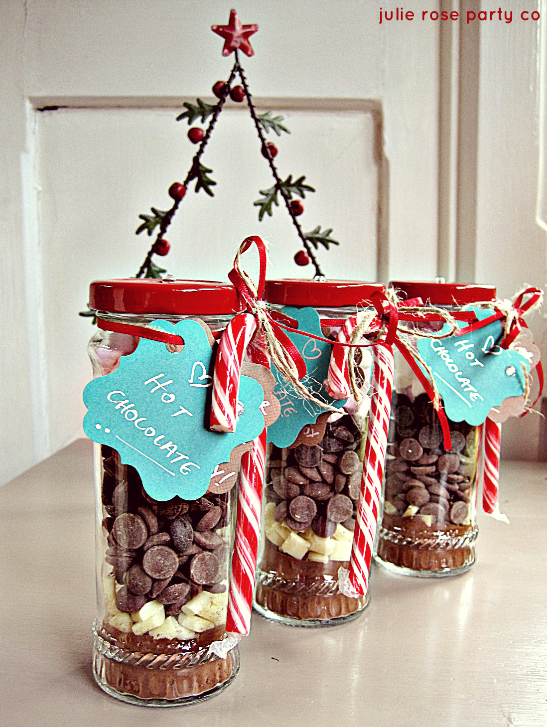 Candy Gifts For Christmas
 DIY Christmas spiced peppermint hot chocolate