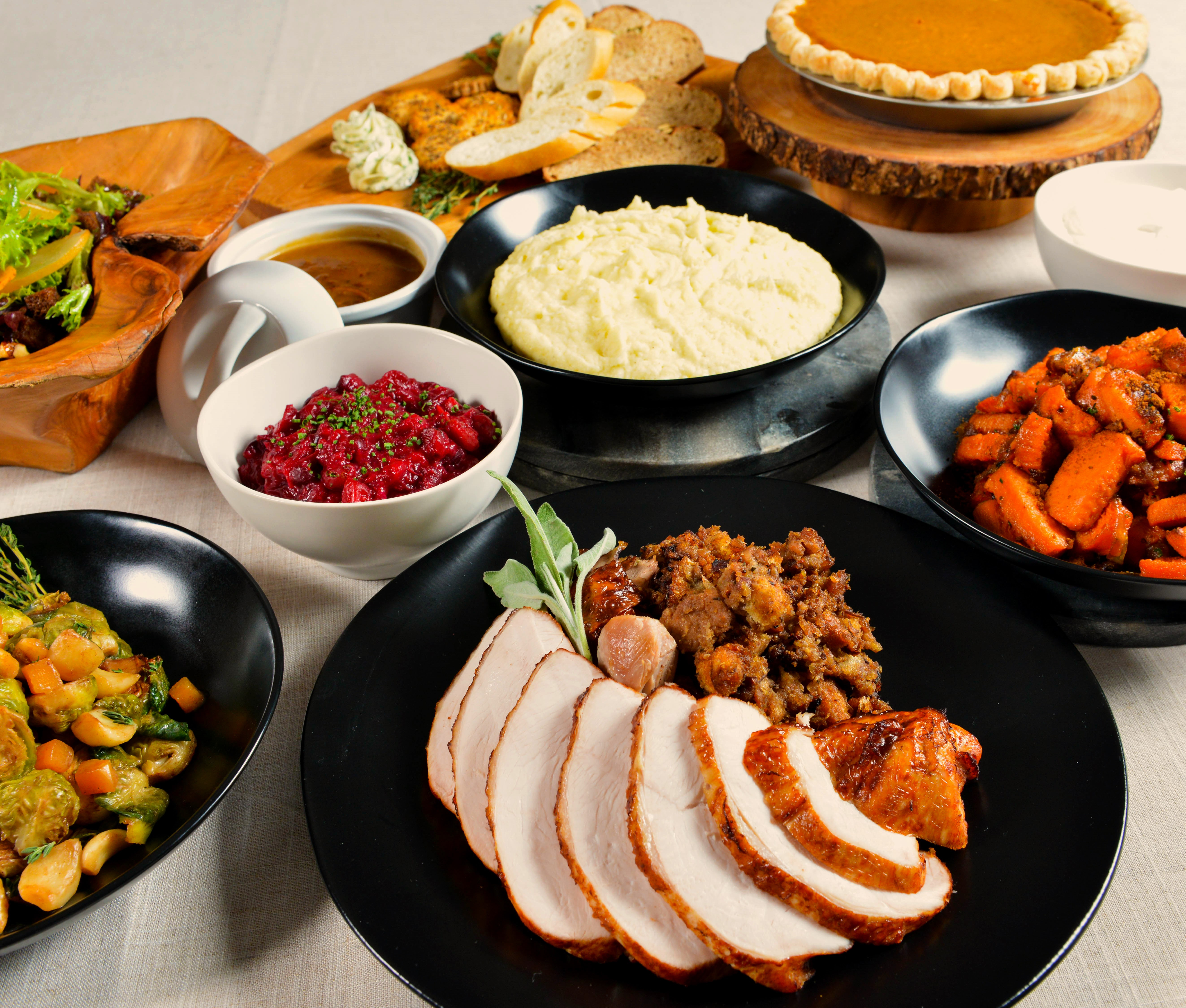 Catered Thanksgiving Dinner
 catering gourmondoco