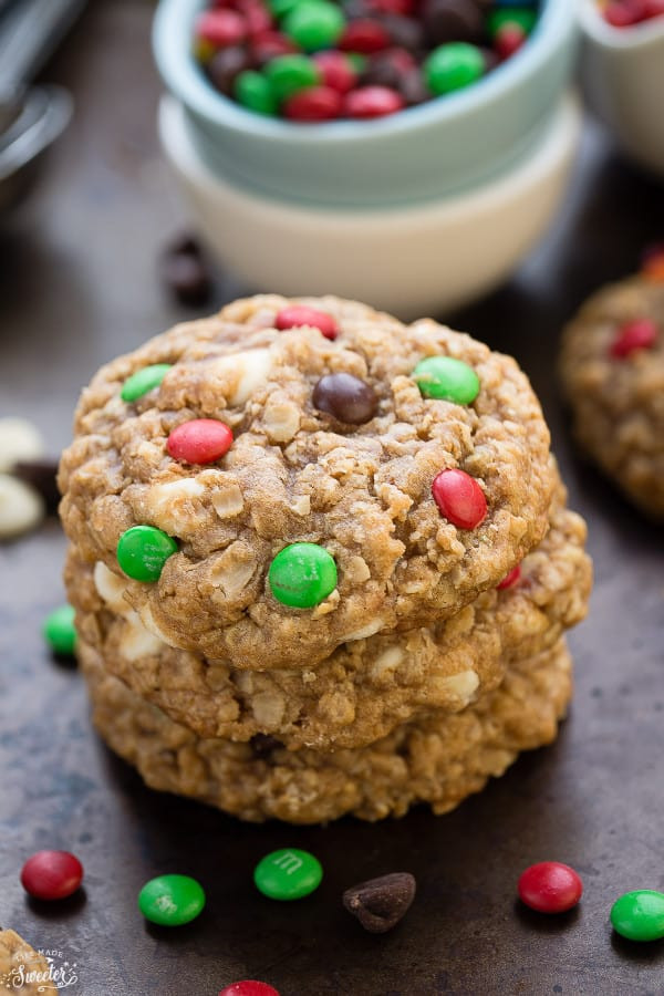 Chewy Christmas Cookies
 Christmas Oatmeal M&M Cookies