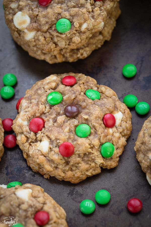 Chewy Christmas Cookies
 Christmas Oatmeal M&M Cookies