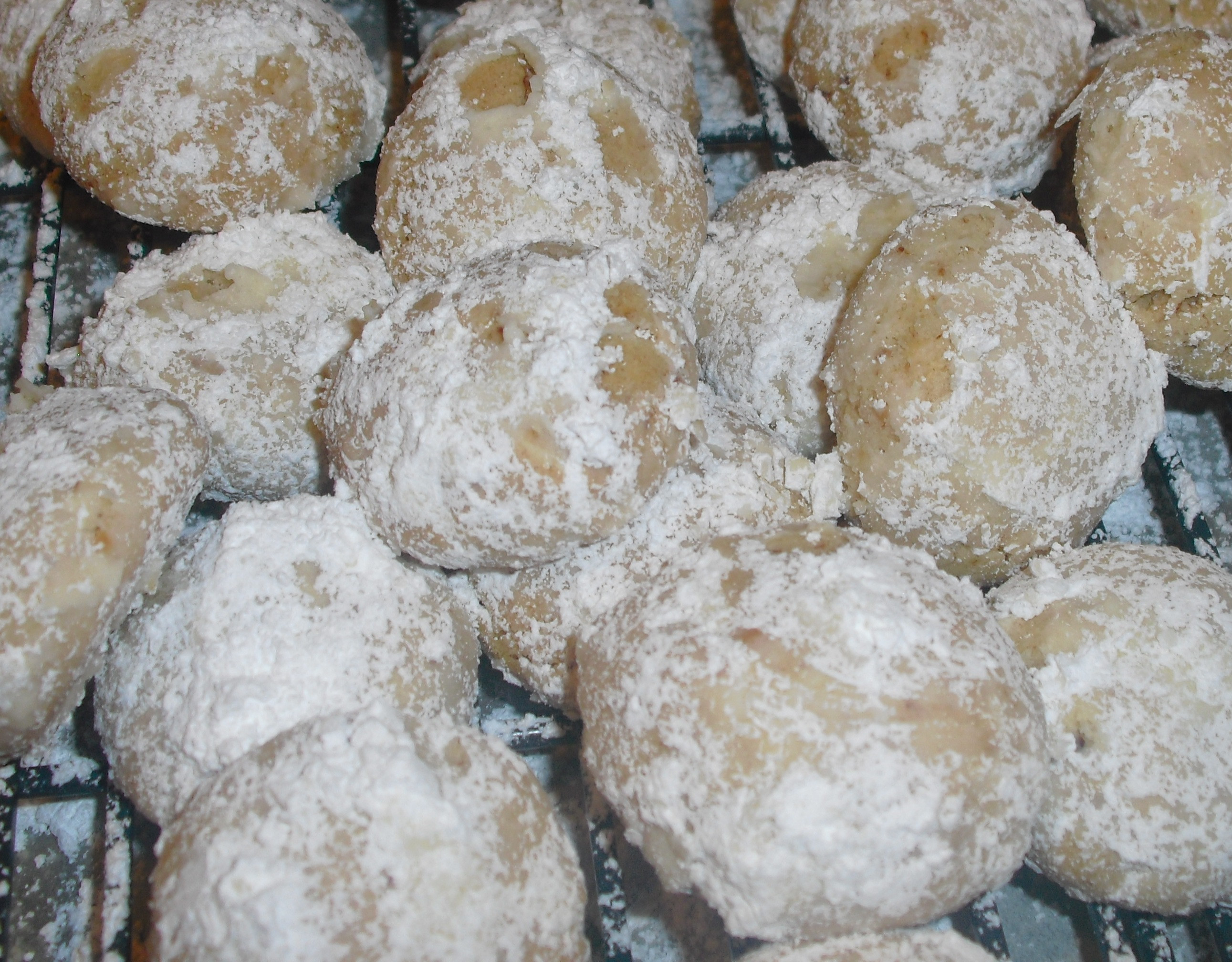 Christmas Almond Cookies
 Christmas Cookies Day 8 Quick Almond Snowballs Quick