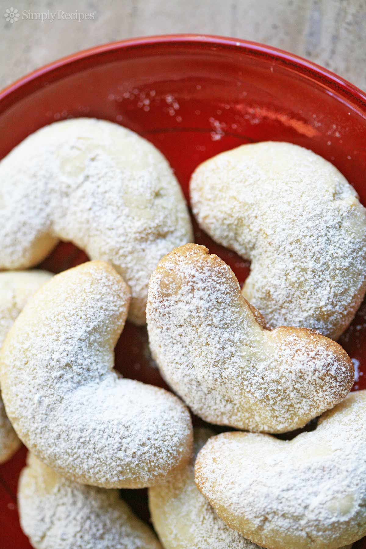 Christmas Almond Cookies
 Almond Crescent Cookies Recipe