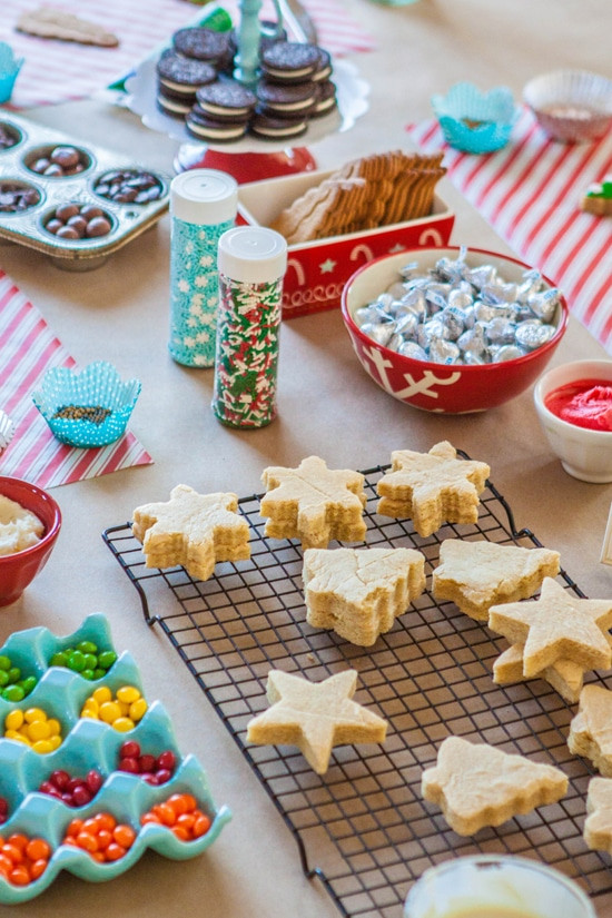 Christmas Baking Ideas For Kids
 Tips for Hosting a Successful Kids Holiday Cookie Party