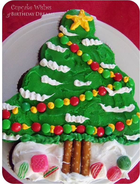 Christmas Cake Cupcakes
 Cupcake Wishes & Birthday Dreams Day 12 12 Days of