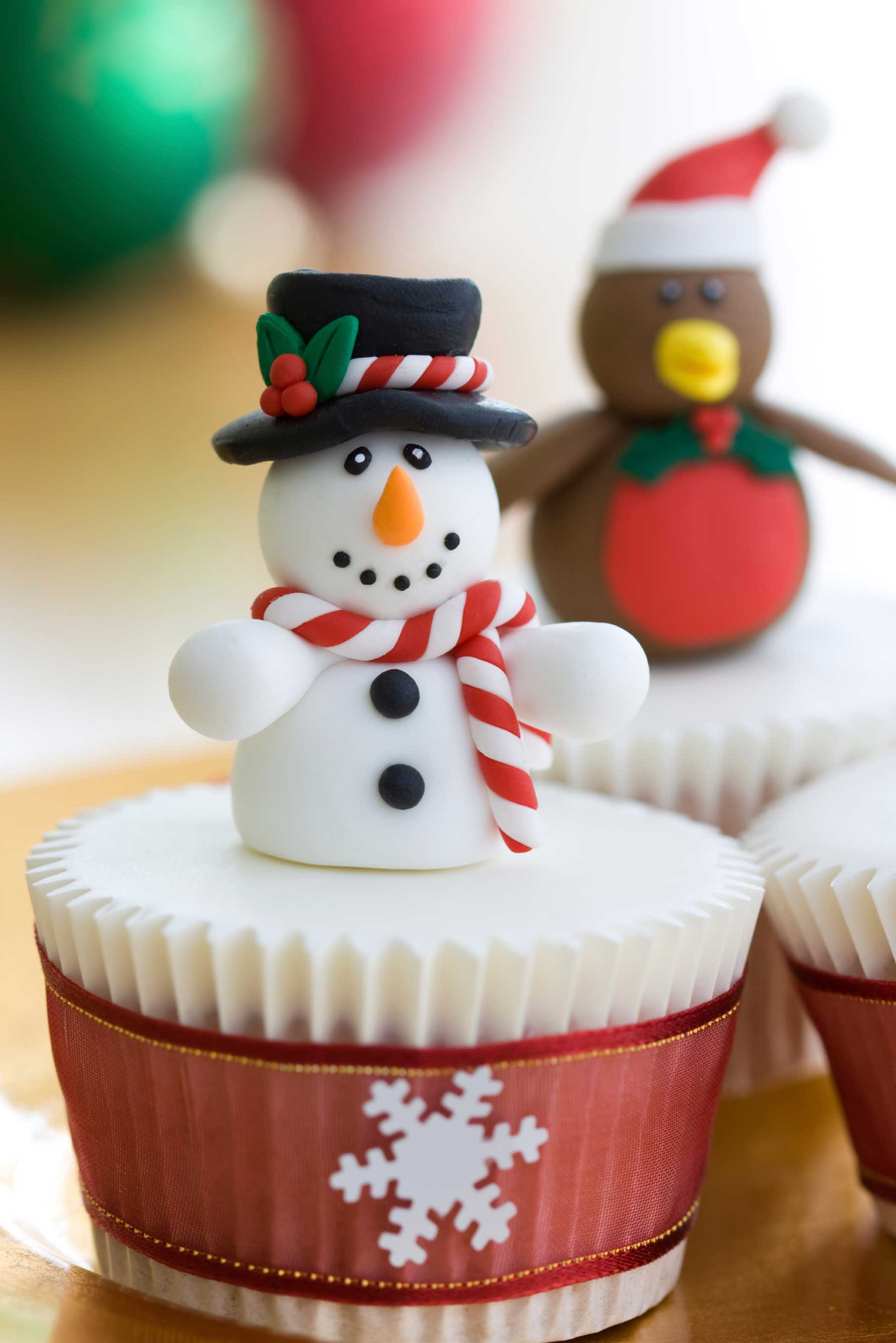 Christmas Cakes And Cupcakes
 Christmas Cakes & Baking Gallery Pink Frosting Party Ideas