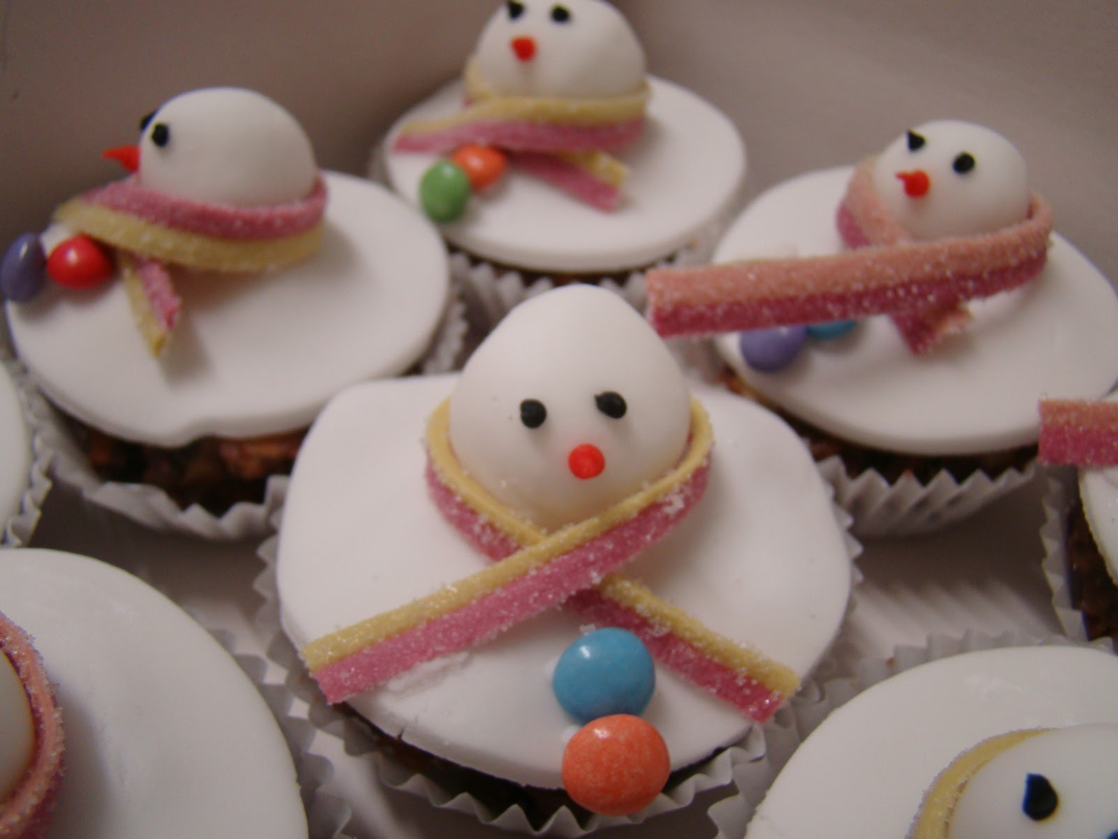 Christmas Cakes For Sale
 1000 images about Christmas Bake Sale Ideas on Pinterest