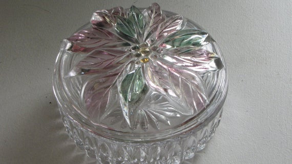 Christmas Candy Dish With Lid
 Mikasa Poinsettia Candy Dish Christmas Dish Starburst base