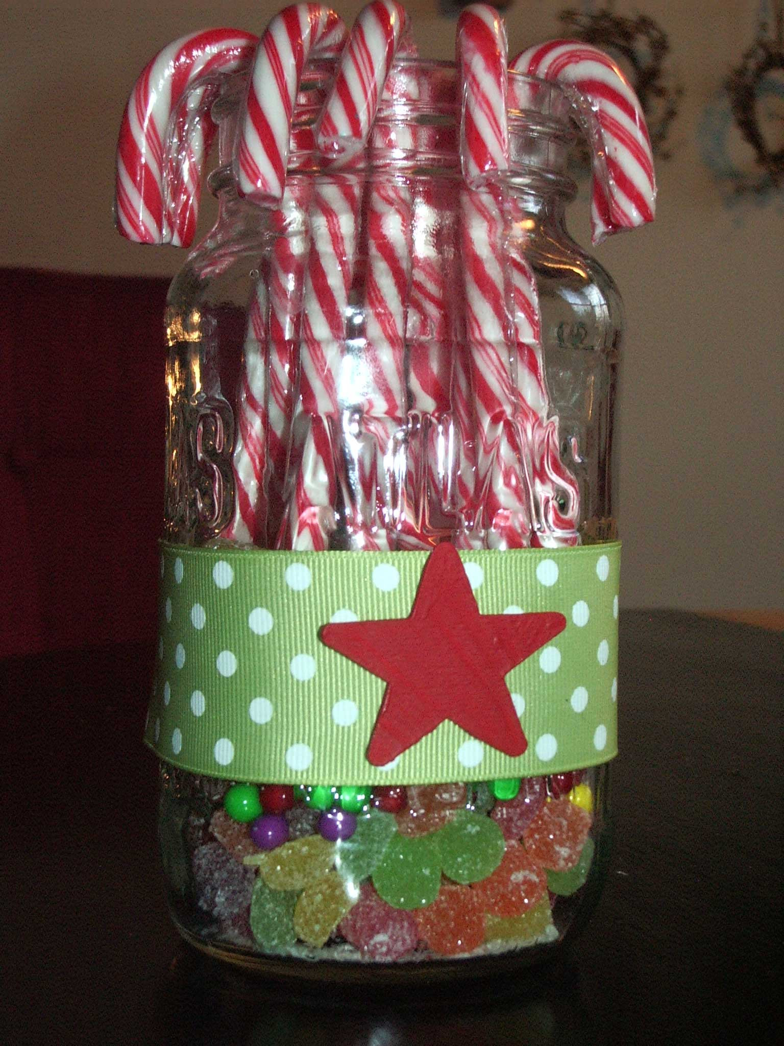 Christmas Candy Jars
 Gotta Make It Christmas Candy Jar