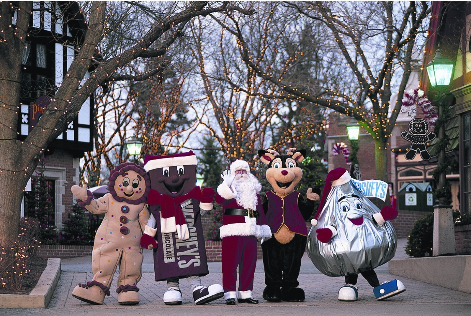 Christmas Candy Lane Hershey Park
 Hersheypark s Christmas Candylane will feature Santa s