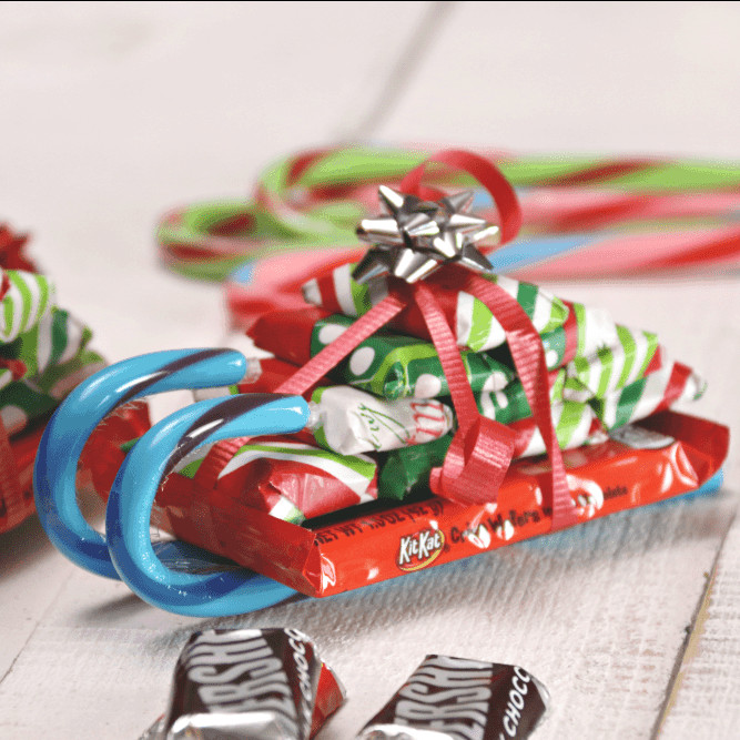Christmas Candy Sleds
 Easy Candy Cane Sleighs with Candy Bars Princess Pinky Girl