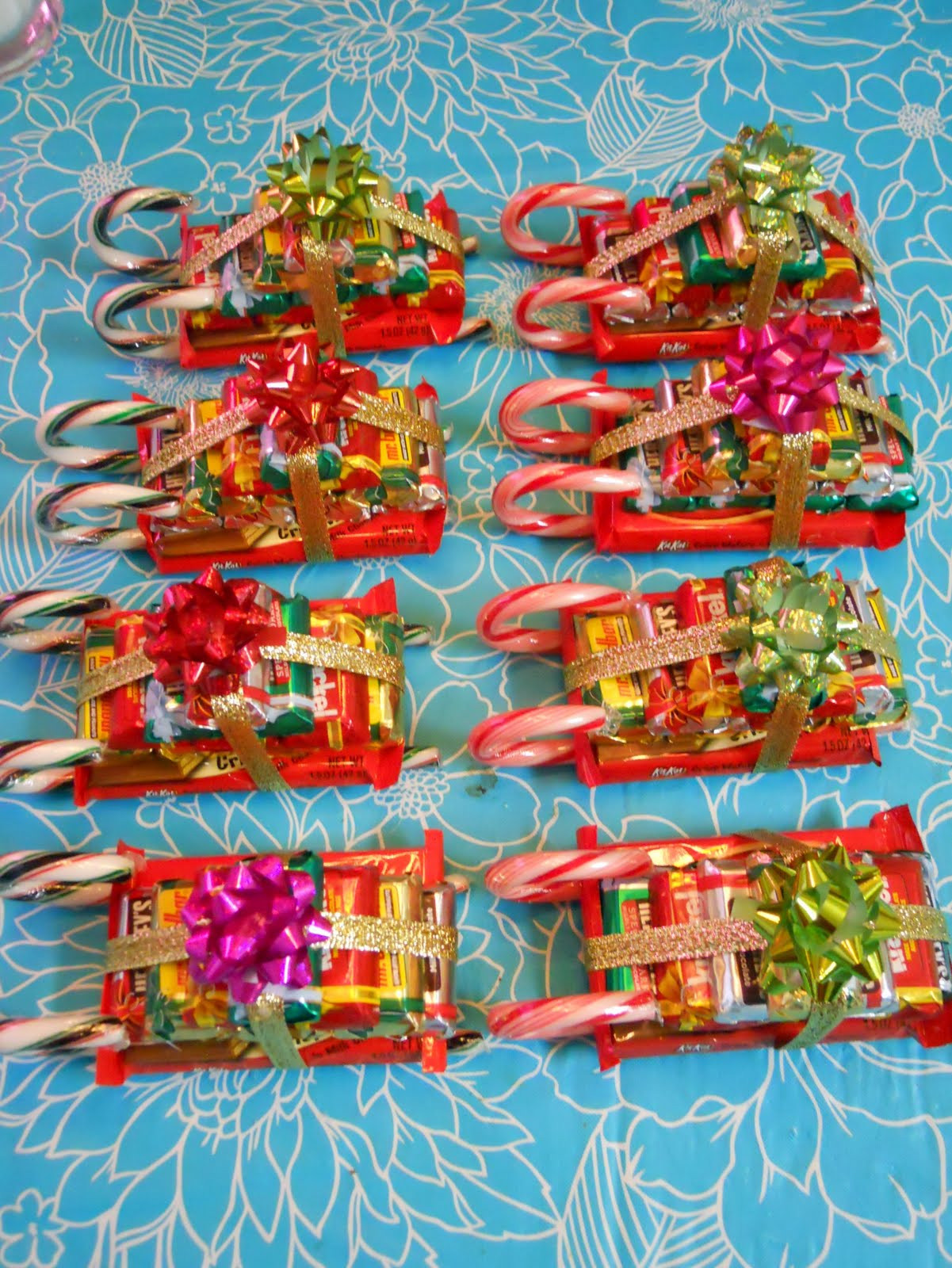 Christmas Candy Sleigh
 ellyn s place candy sleighs
