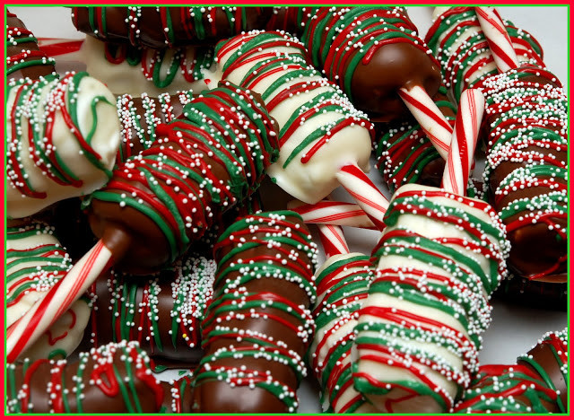 Christmas Candy Sticks
 CHOCOLATE DIPPED MARSHMALLOWS ON CANDY CANES Hugs and