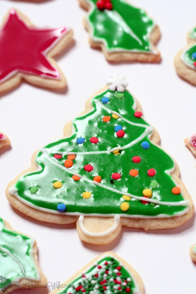 Christmas Cookie Frosting Recipes
 Flooding with Royal Icing for Sugar Cookies Christmas