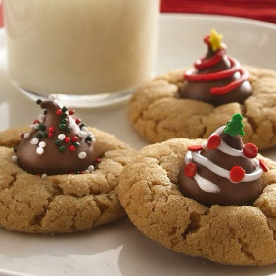 Christmas Cookies With Hershey Kisses
 The o jays Sugar cookies and Hershey s kisses on Pinterest