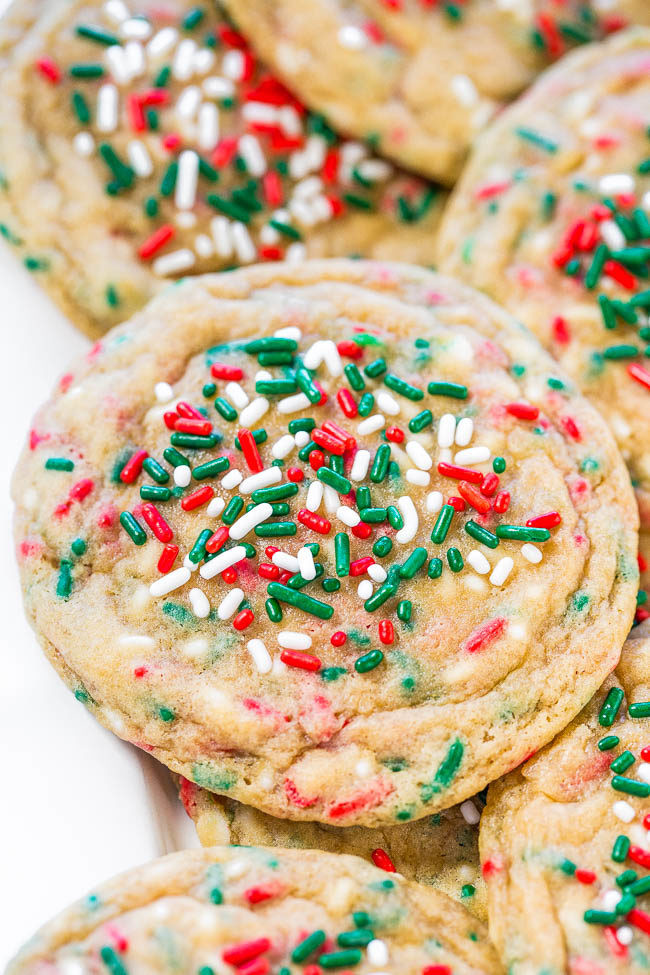 Christmas Cookies With Sprinkles
 Softbatch No Roll Holiday Sprinkles Cookies Averie Cooks