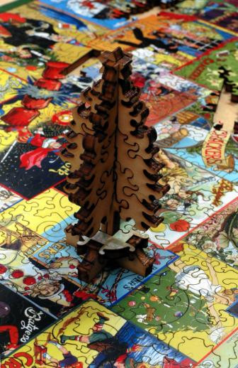 Christmas Crackers Usa
 Holiday Crackers Wooden Jigsaw Puzzle Liberty Puzzles