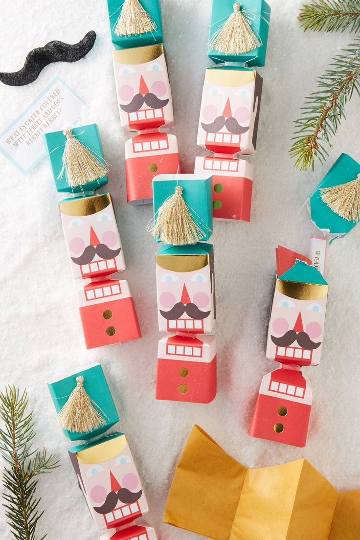 Christmas Crackers Usa
 The 25 best Christmas crackers ideas on Pinterest