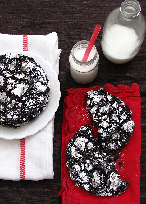 Christmas Crinkle Cookies
 Chocolate Peppermint Crinkle Cookies