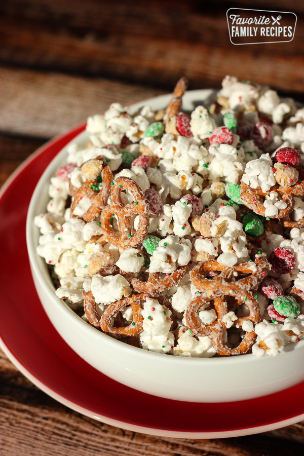Christmas Crunch Candy Recipe
 Christmas Crunch Popcorn and Candy Snack