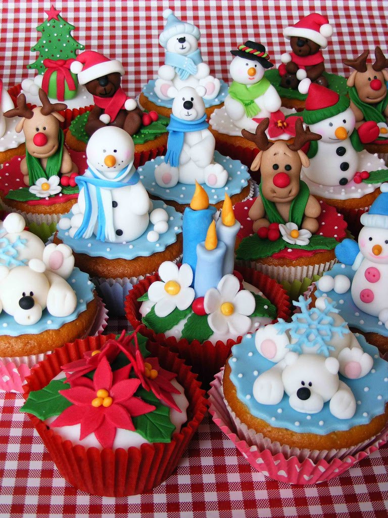 Christmas Cupcakes Cakes
 Cute Cupcakes All The Time Holiday Cupcakes Snowmen