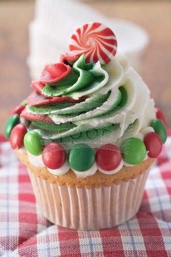 Christmas Cupcakes Ideas
 25 Christmas Cupcakes Ideas – Frikkin Awesome
