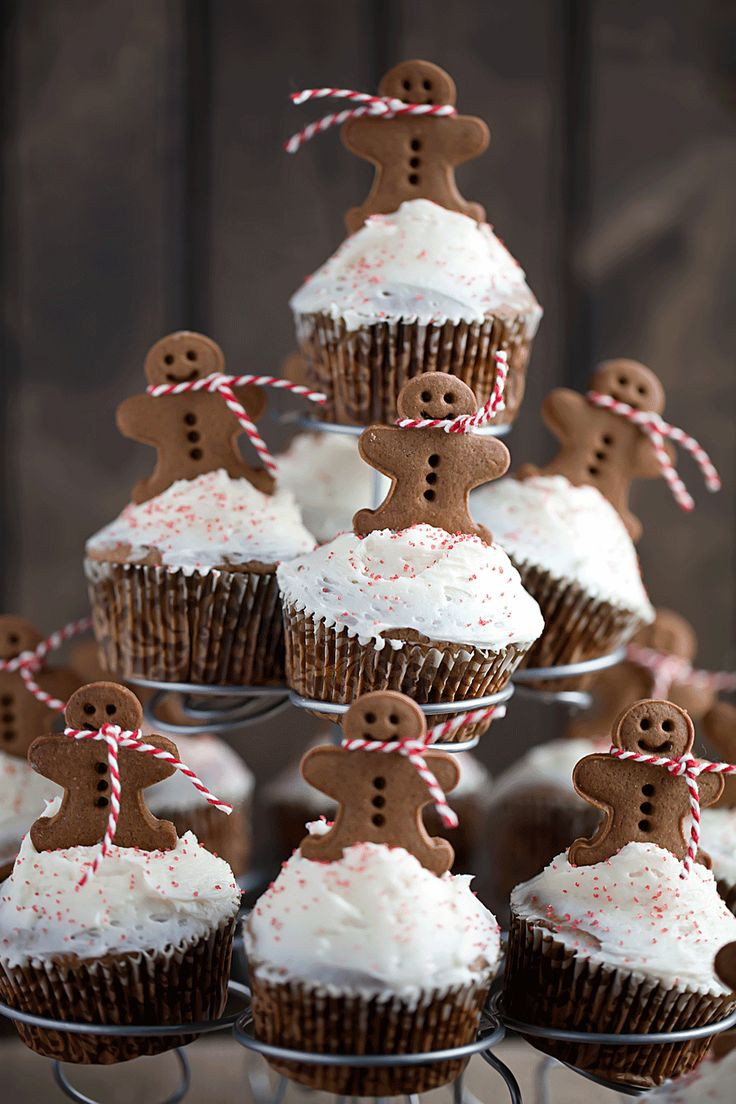 Christmas Cupcakes Pinterest
 472 best Gingerbread House images on Pinterest