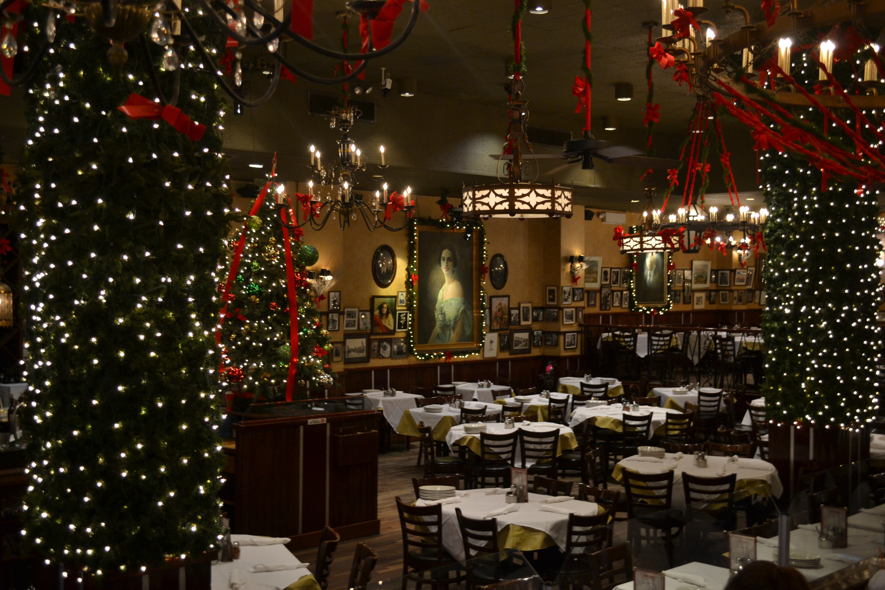 Christmas Dinner Nyc
 14 Spots to Eat Christmas Dinner in NYC This Holiday Season