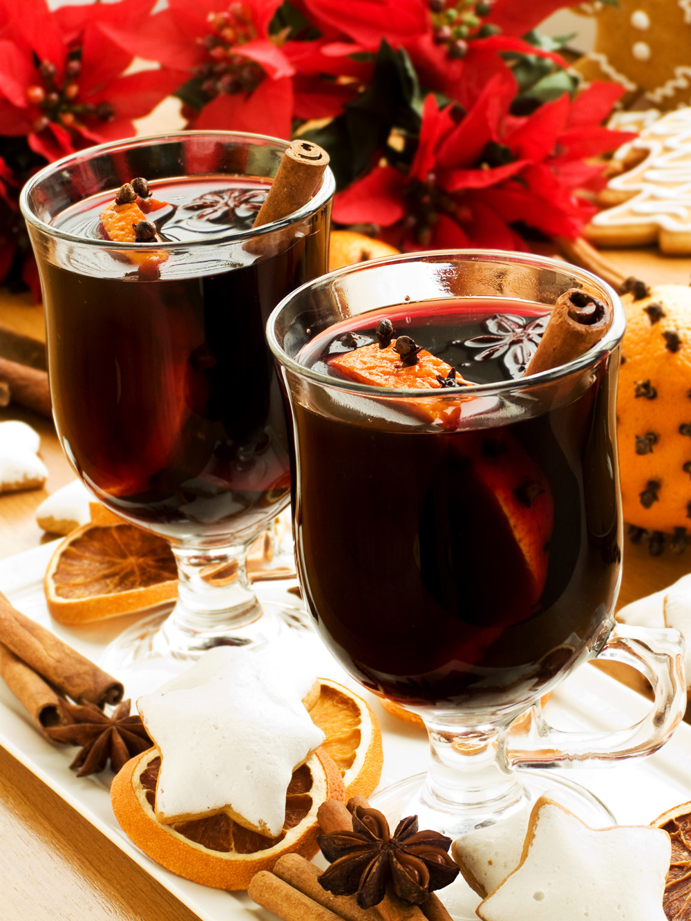 Christmas Mulled Wine
 Holiday Cocktails by Cooking Channel Stars Alie Ward