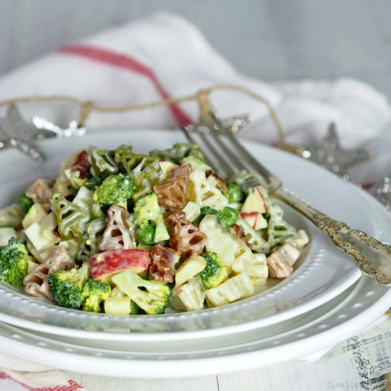 Christmas Pasta Salad
 Broccoli Apple & Bacon Pasta Salad