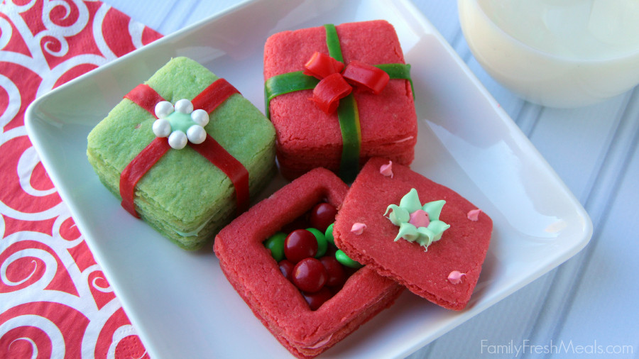 Christmas Present Cookies
 Crafty Holiday Cookies for Kids 3D Present Cookies