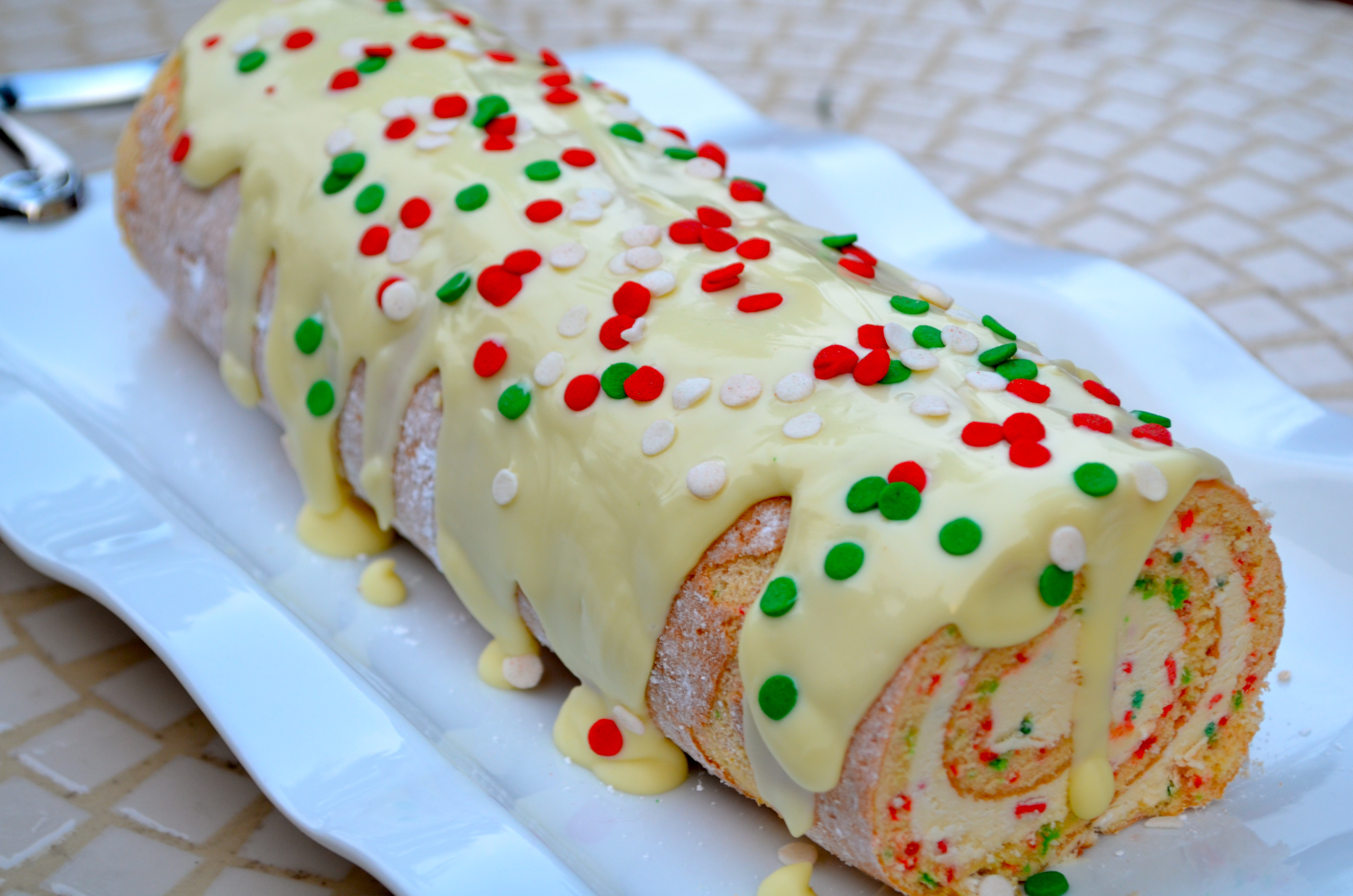 Christmas Roll Cakes
 Christmas Confection Countdown Christmas Vanilla Roll