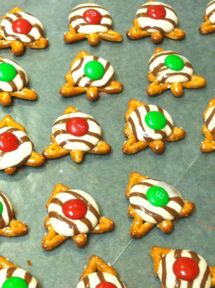 Christmas Shaped Pretzels
 Pin by Monique Graves on Yummy for my tummy