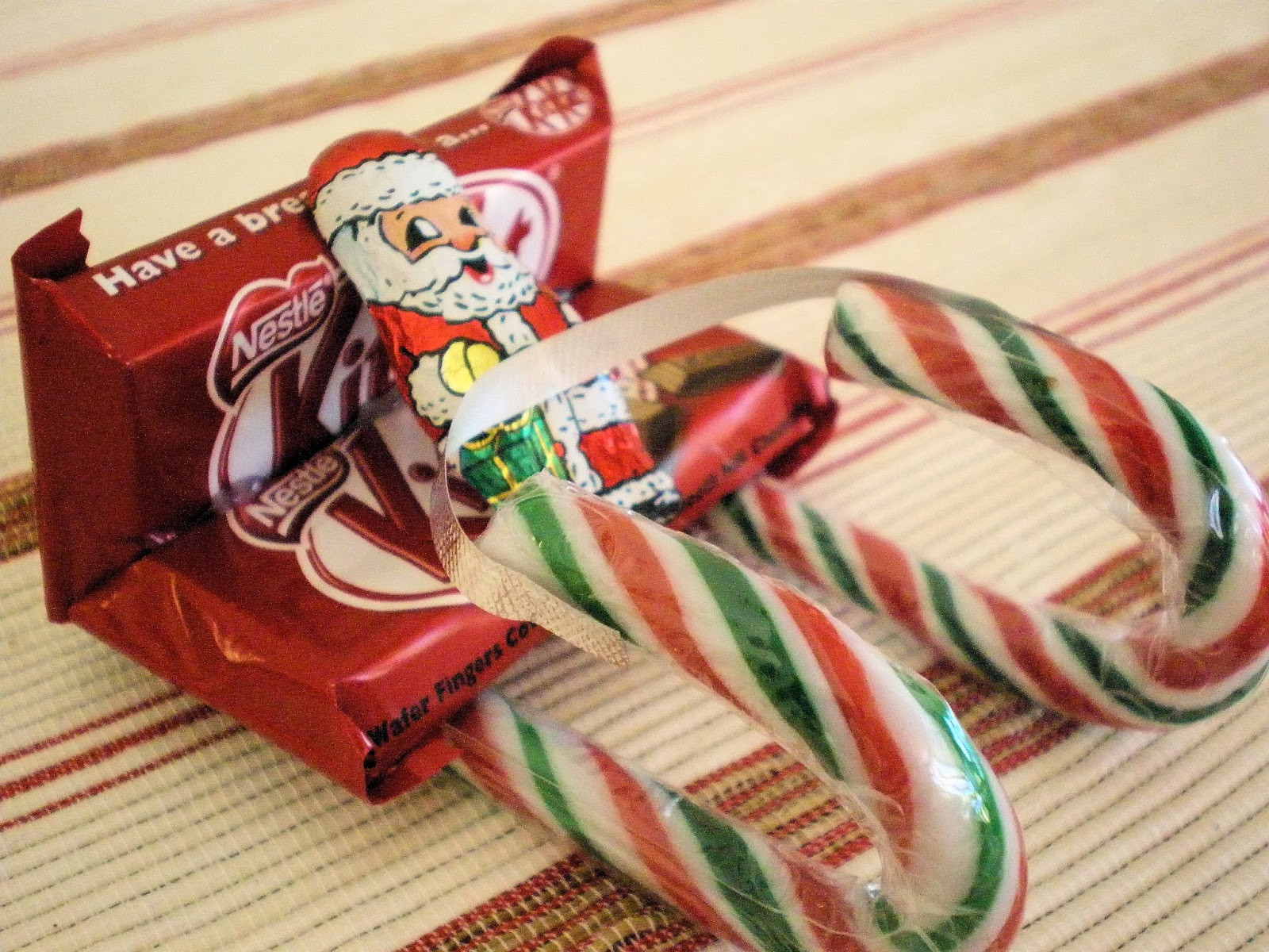 Christmas Sleigh Candy Craft
 9 Ways to Use Candy Canes A Spoonful of Sugar